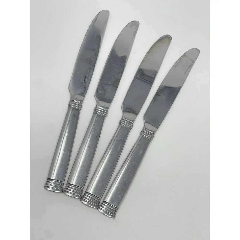 Wallace NAPOLI Glossy Dinner Knives 8 7/8” Stainless Flatware Set Of 4